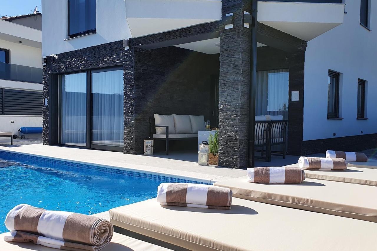 Villa Black Pearl Šibenik Dış mekan fotoğraf